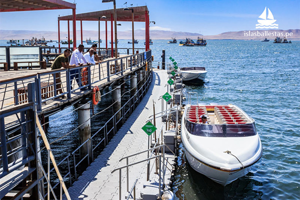 Embarcadero La Marina Turística de Paracas