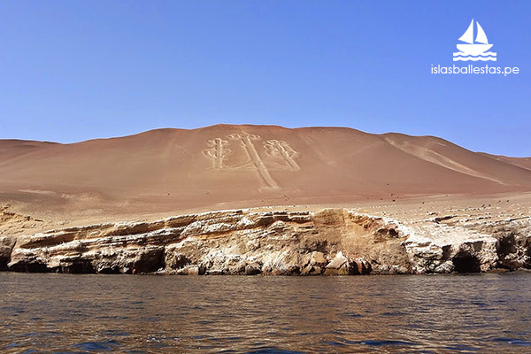 Geoglifo El Candelabro, visto en el tour a las Islas Ballestas